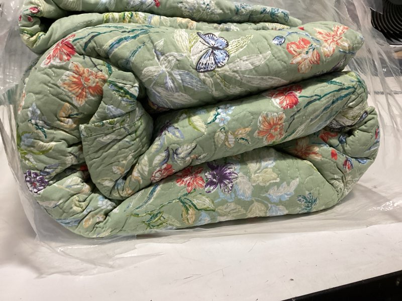 Condition photo showing New/Like New for sanracie california king quilt bedspread set(118"x106"), 100% cotton green flower bird butterfly botanical printed pattern quilted sets 3pcs soft breathable bedding set for all season floral a california king (118 x 106)