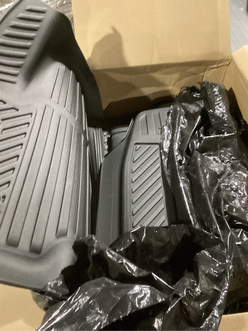 Condition photo showing Good Condition for 6 pack floor mats for 2026 hyundai palisade gas accessories, fit se?sel?sel convenience?sel premium?limited?xrt?calligraphy,tpe all weather protection full coverage trunk liner & floor liner for palisade for 2026 palisade flull set mat?gas?