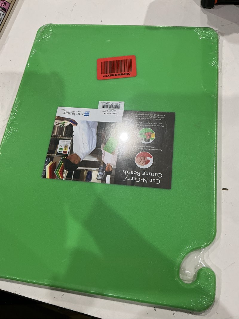 Condition photo showing Good Condition for san jamar cb152012gn 20" width x 15" height x 1/2" depth, green cut-n-carry cutting board