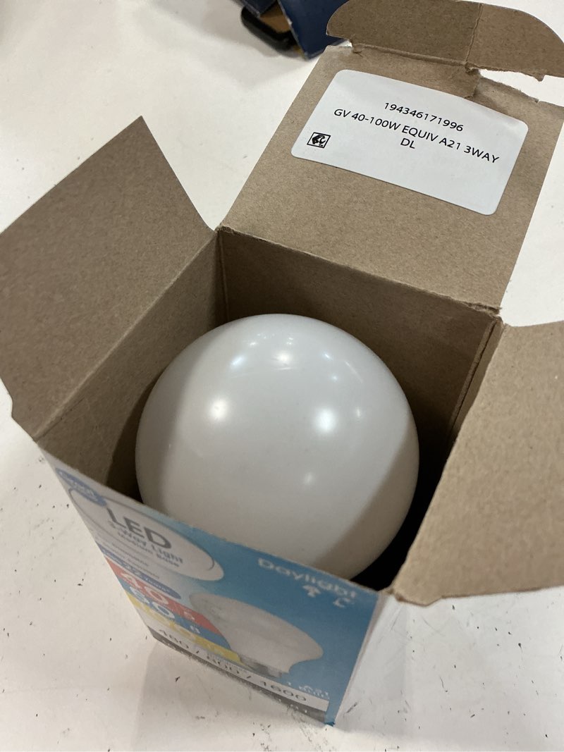 Condition photo showing Good Condition for great value led light bulb  16w (100w equivalent) 3-way lamp e26 medium base  non-dimmable  daylight  1-pack