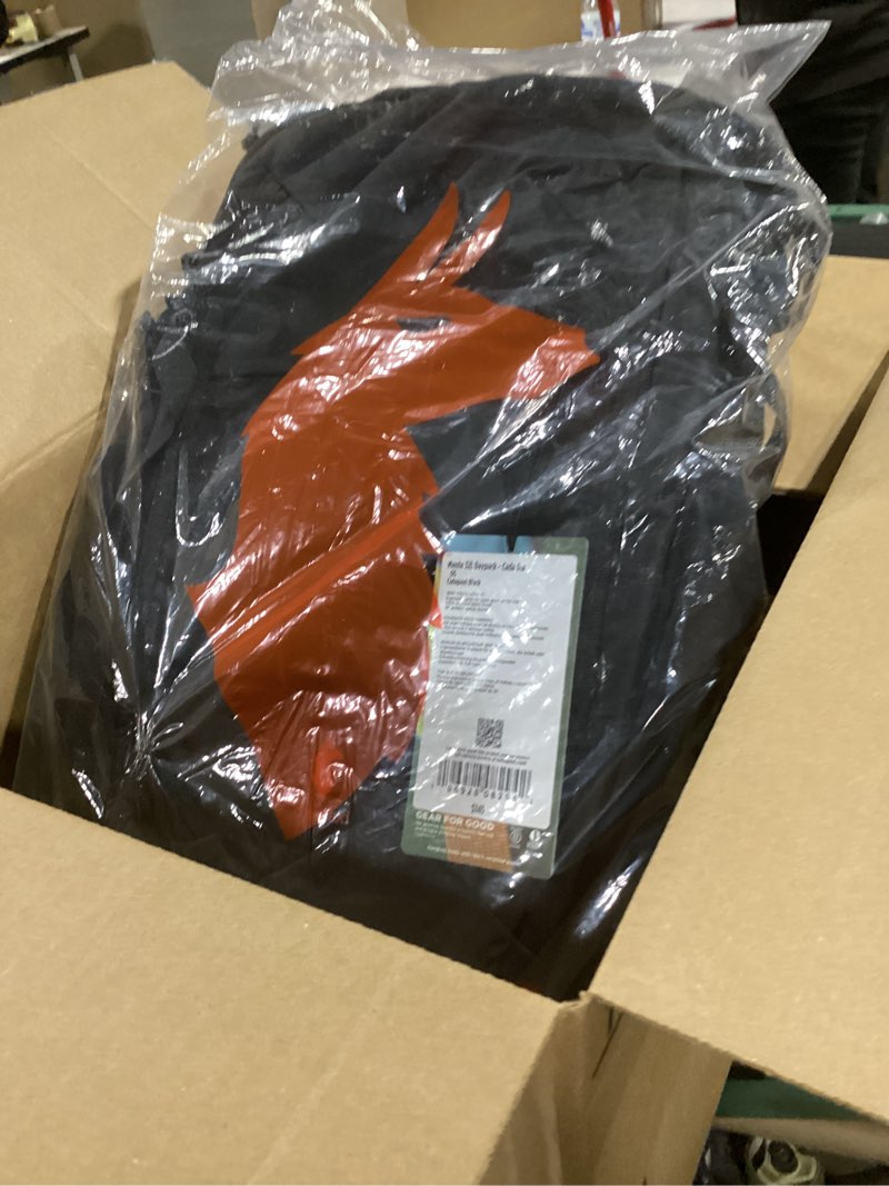 Condition photo showing Good Condition for cotopaxi mente 32l daypack - cada dia, cotopaxi black one size cotopaxi black