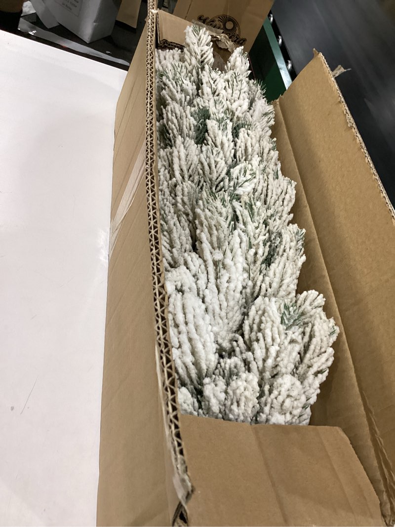 Condition photo showing Good Condition for ccinee 3ft artificial christmas tree, green mini tabletop hinged christmas tree with metal stand 130 branch tips for xmas party supplies home indoor decoration 3ft green