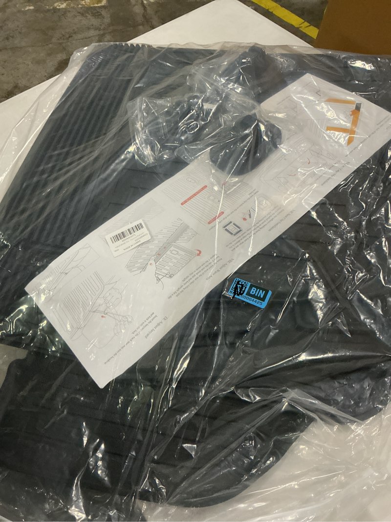 https://lotting-media.assets.bidfta.com/lotting_b7a08a67-63db-472e-8ee8-1a84f9c578c4