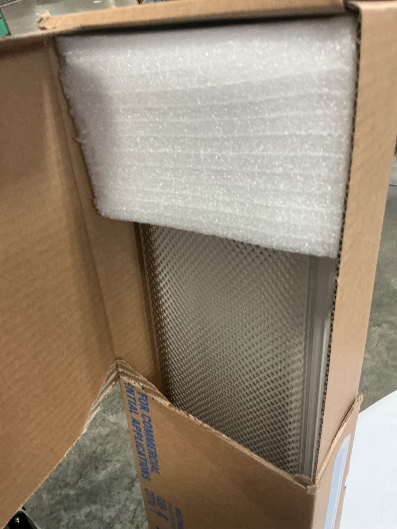 Condition photo showing As Is for UT 4FT 211 WRAP PRISM LEO WR-4803MCNE 40