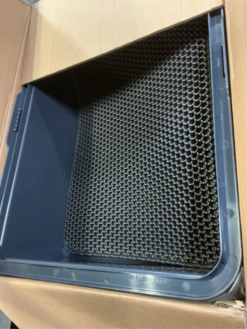 Condition photo showing Good Condition for XXXL Extra Large Stainless Steel Litter Box, 28" L x 20" W x 14" H Super Large Stainless Steel Litter Box, Suitable for Large Cats and Multiple Cats, Non-Sticky, Anti-Leakage, Easy to Clean navy blue