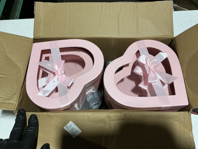 Condition photo showing Good Condition for 12 Pcs Valentine's Day Heart Shaped Boxes for Flower Arrangements Heart Gift Box with Transparent Window Lids for Bridesmaid Proposal Wedding Birthday, 3 Sizes(Black, Pink)