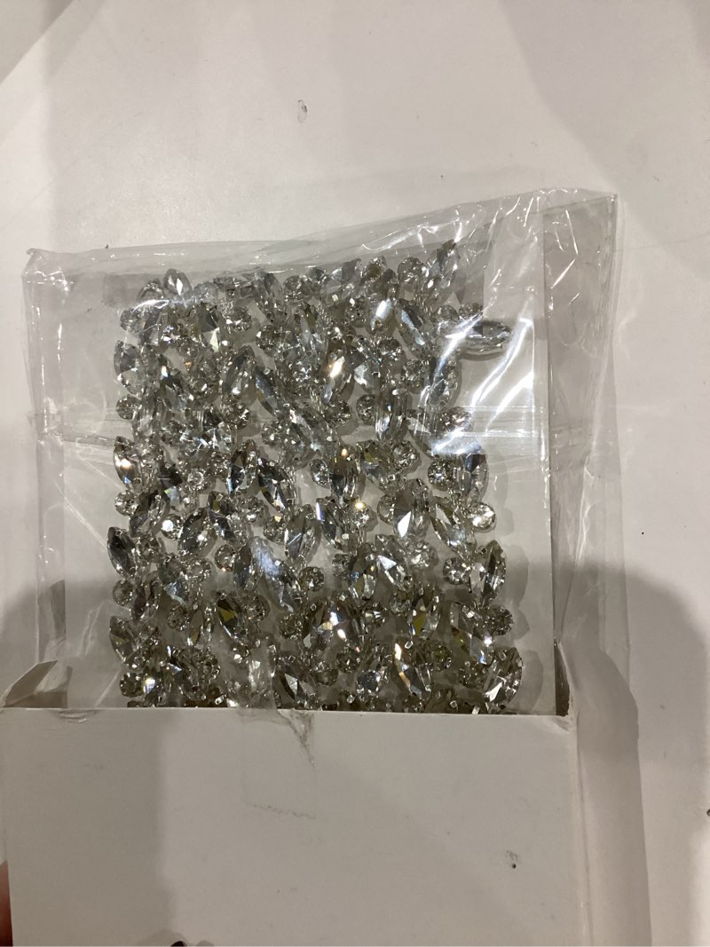Condition photo showing Good Condition for BBTO Rhinestone Chain Trim Applique Embellishment Crystal Wedding Bridal Costume Flower Leaf Chain Sewing Bling Trim for Jewelry DIY Necklace Bags Parties(3 Yards,Silver) Silver 3 Yards