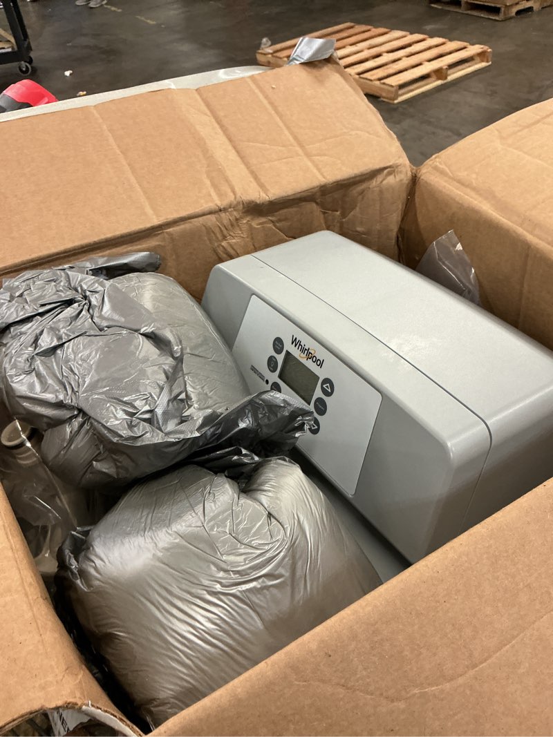 Condition photo showing Good Condition for whirlpool 44000-grain water softener system
