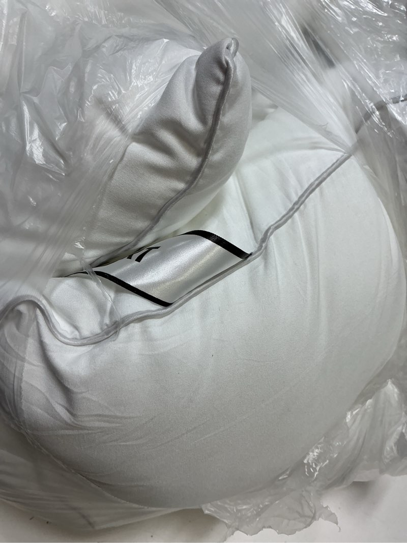 Condition photo showing As Is for MIULEE 18x18 Inch Pillows Inserts, Pack of 4 Down Alternative Virgin Filling Comfy Support Throw Pillows for Sofa Couch Bed 4 18x18