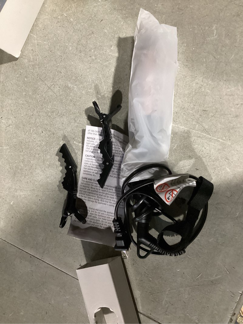 Condition photo showing Good Condition for Thermal Brush, MINI & Tiny 1 Inch Ionic Heated Round Brush for Smooth Style, Tourmaline Ceramic Cepillo para Pelo for Short to Medium Hair, Adjustable Temperature, Dual Voltage, Compact-Size Black