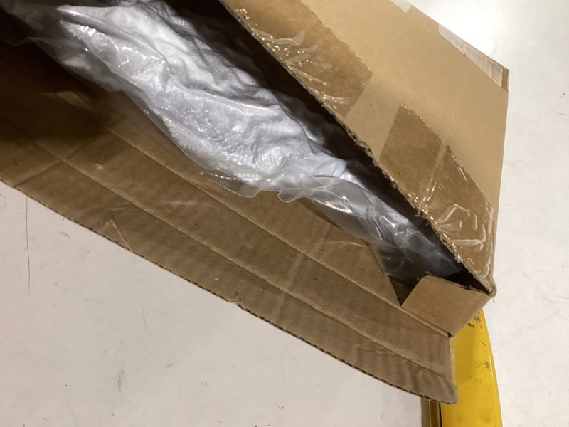 Condition photo showing New/Like New for Land Guard 1000 sqft Spider Web, Bonus with 50 Artificial Spiders, Fabric Spider Webbing, Cobweb Halloween Decor for Indoor and Outdoor Party Supplies