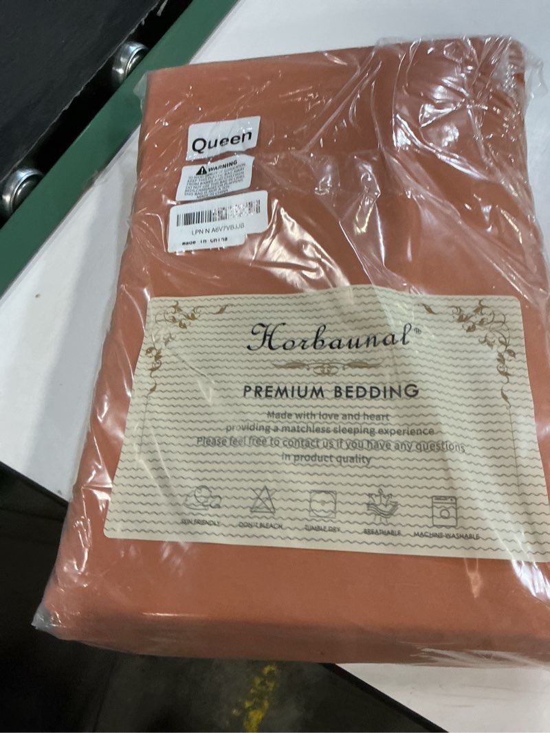 Condition photo showing New/Like New for Horbaunal Extra Deep Pocket Queen Sheets - Fits Mattress 18-24 Inches Deep - 6 Pieces Hotel Luxury 1800 Thread Count Microfiber Sheet Set - Ultra Soft Caramel Pumpkin Queen Size Bed Sheets