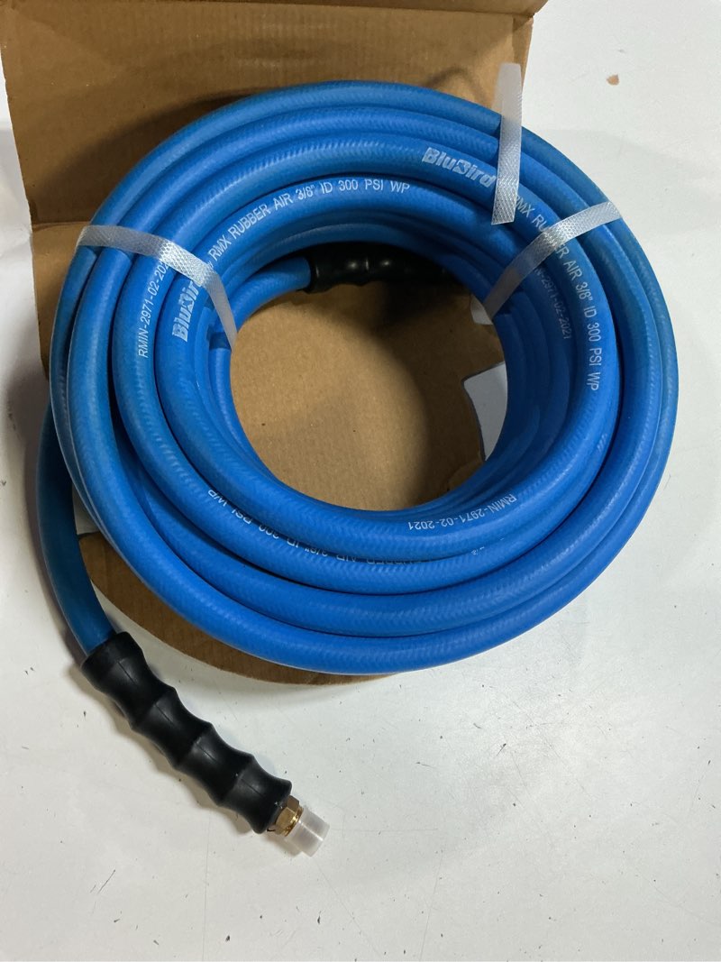 Condition photo showing Good Condition for 3/8 in. x 50 ft. air hose