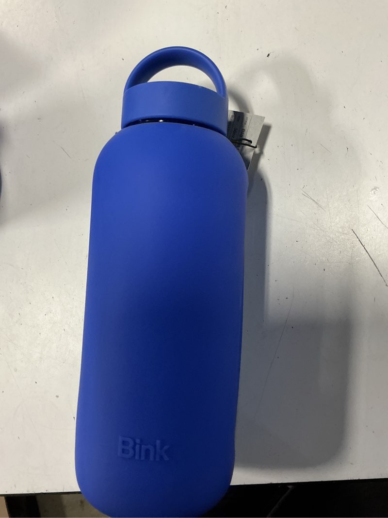 Condition photo showing Good Condition for bink 36oz blue waterbottle twist cap