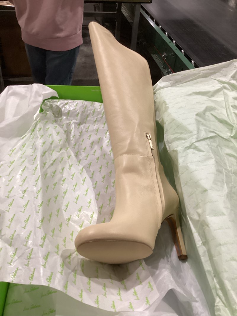 Condition photo showing Good Condition for Sam Edelman Women's Shauna Boots 6.5 Eggshell