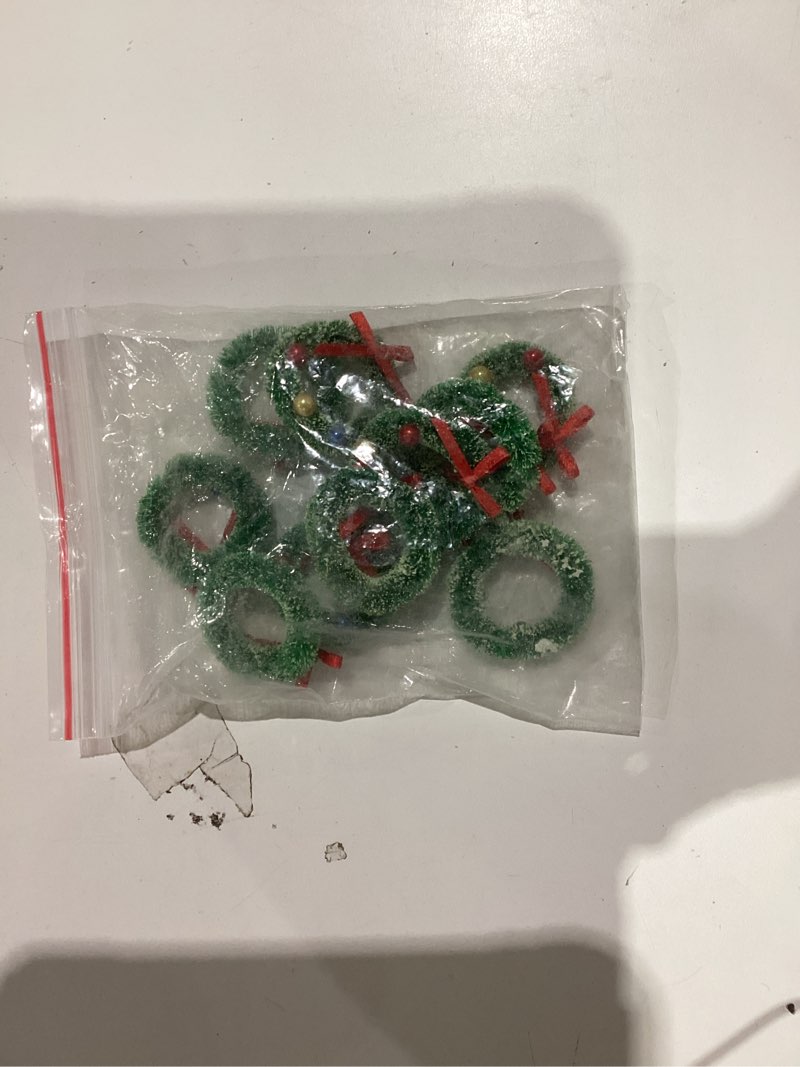 Condition photo showing Good Condition for VOSAREA 10pcs Mini Christmas Wreaths Small Crafts Wreaths Christmas Red Bow Artificial Hanging Garlands for Front Door Window Chair Wall Dollhouse Decor