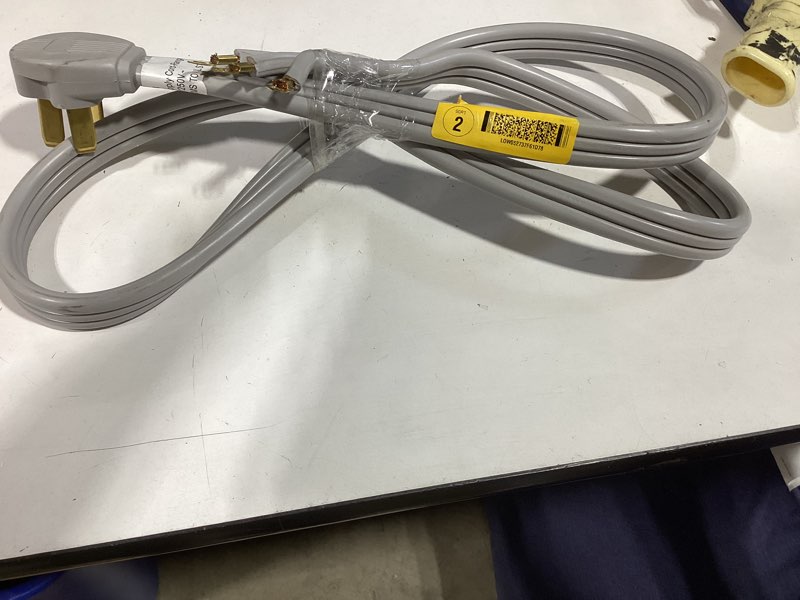 Condition photo showing Good Condition for southwire 4-ft 50 -amp 3 -prong gray range appliance power cord