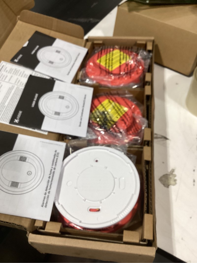 Condition photo showing Good Condition for kidde smoke and carbon monoxide detector, aa battery powered with led status lights, 85 db alarm, 5 inches, 3-pack 3 pack 9th edition