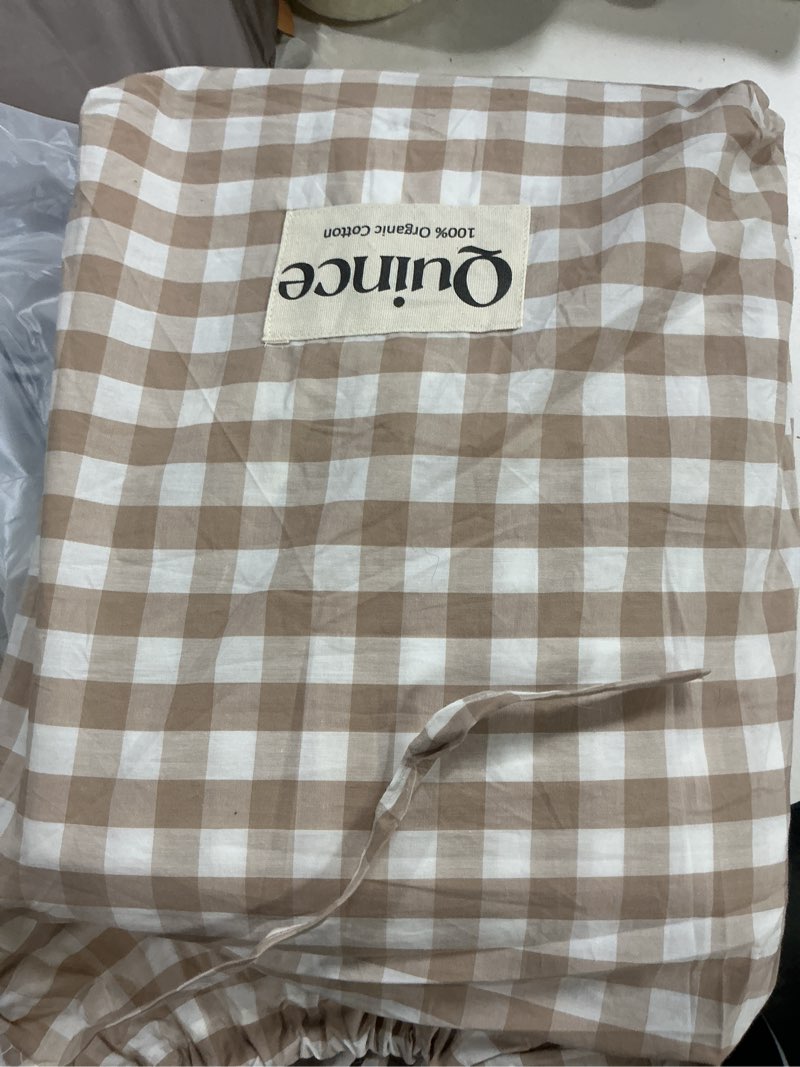 Condition photo showing New/Like New for quince classic organic percale fitted sheet set ( queen) 