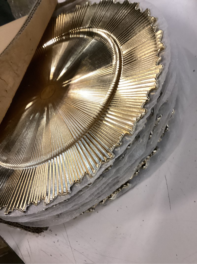 Condition photo showing Good Condition for Lullaby 96PCS Ivory Scalloped Plastic Plates with Gold Rim, Disposable Elegant Plates Include 48pcs Dinner Plate 10.25", 48pcs Dessert Plate 7.5", Perfect for Daily Use, Wedding and Party Ivory-96pcs