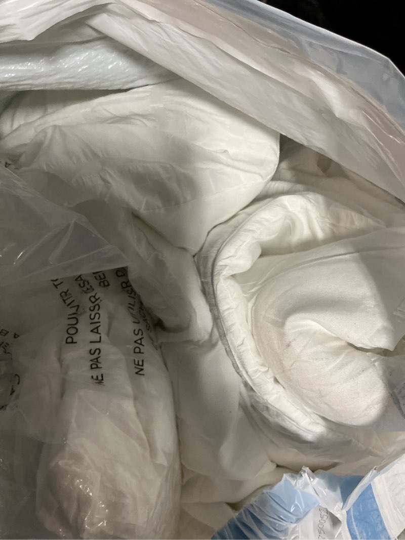 Condition photo showing Good Condition for muxhomo 7 pieces full comforter set, seersucker bed in a bag full size, all season luxury bedding set with comforter, flat sheet, fitted sheet, pillowcases & shams, white full (82"x86") white