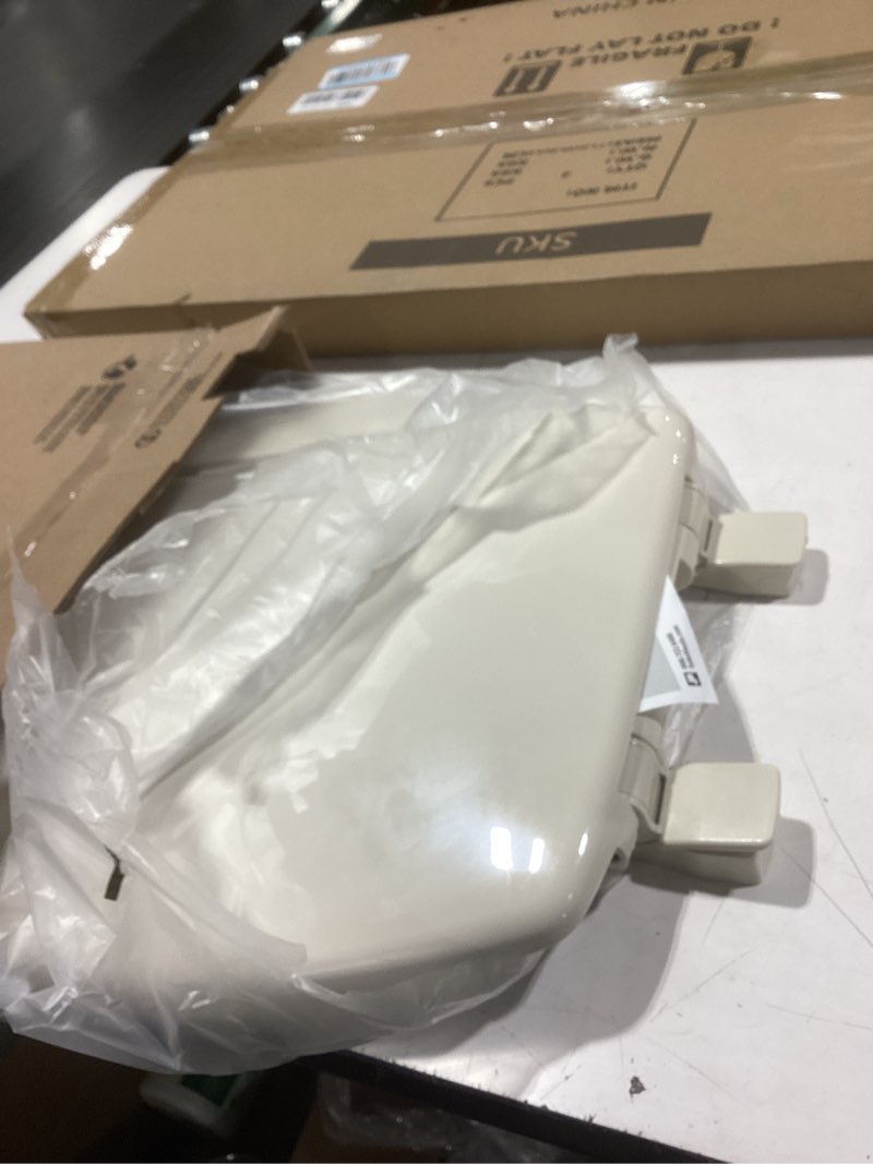 Condition photo showing Good Condition for Bemis 7300SLEC Slow Close Toilet Seat, Easy Clean Hinges and Durable Plastic Seat, Made in USA, Elongated, Bone