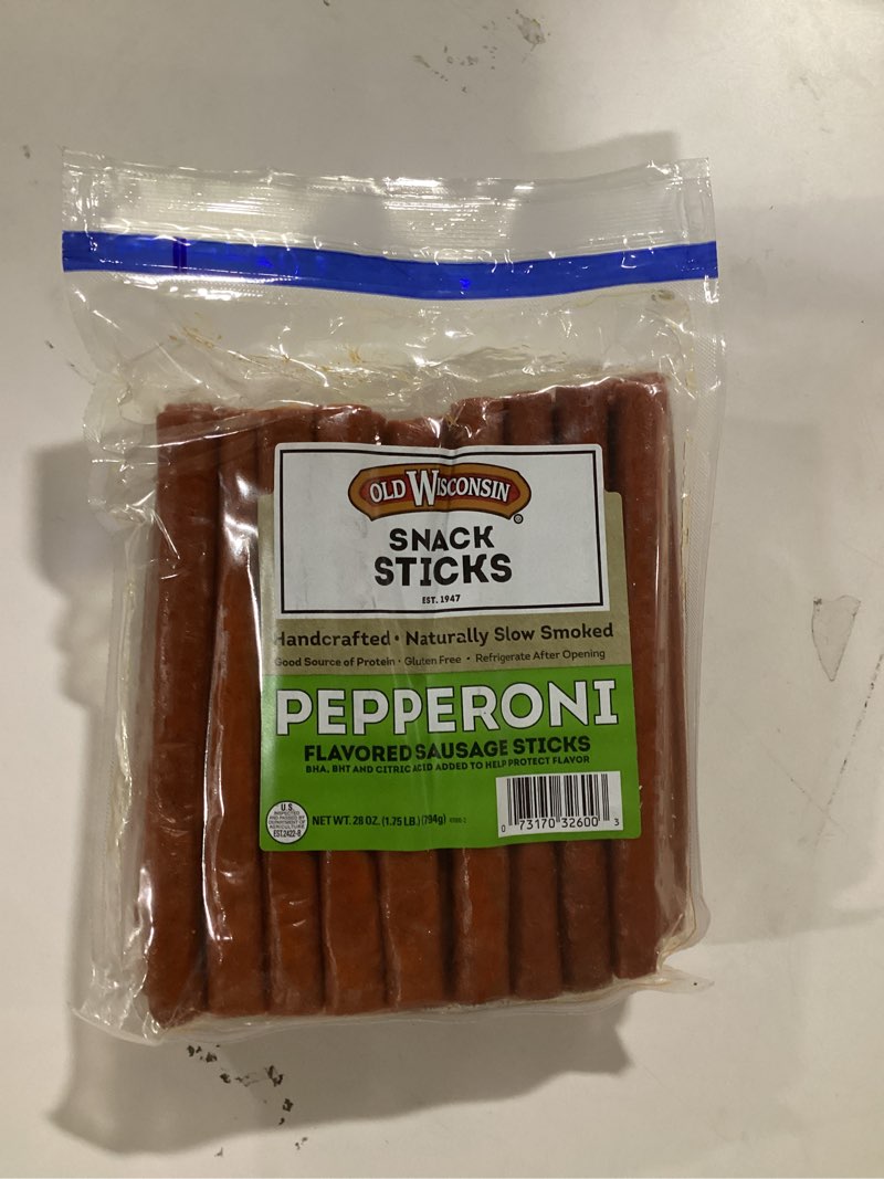 Condition photo showing New/Like New for Old Wisconsin Pepperoni Sausage Snack Sticks, Naturally Smoked, Ready to Eat, High Protein, Low Carb, Keto, Gluten Free, 28 Ounce Resealable Package Sausage Pepperoni 28 Ounce (Pack of 1)