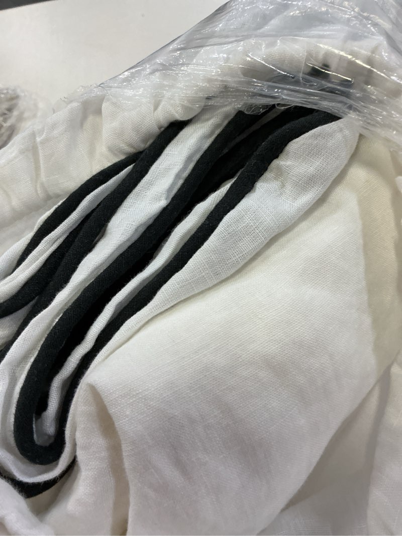 Condition photo showing Good Condition for european linen piped deluxe bedding bundle, king, white/black