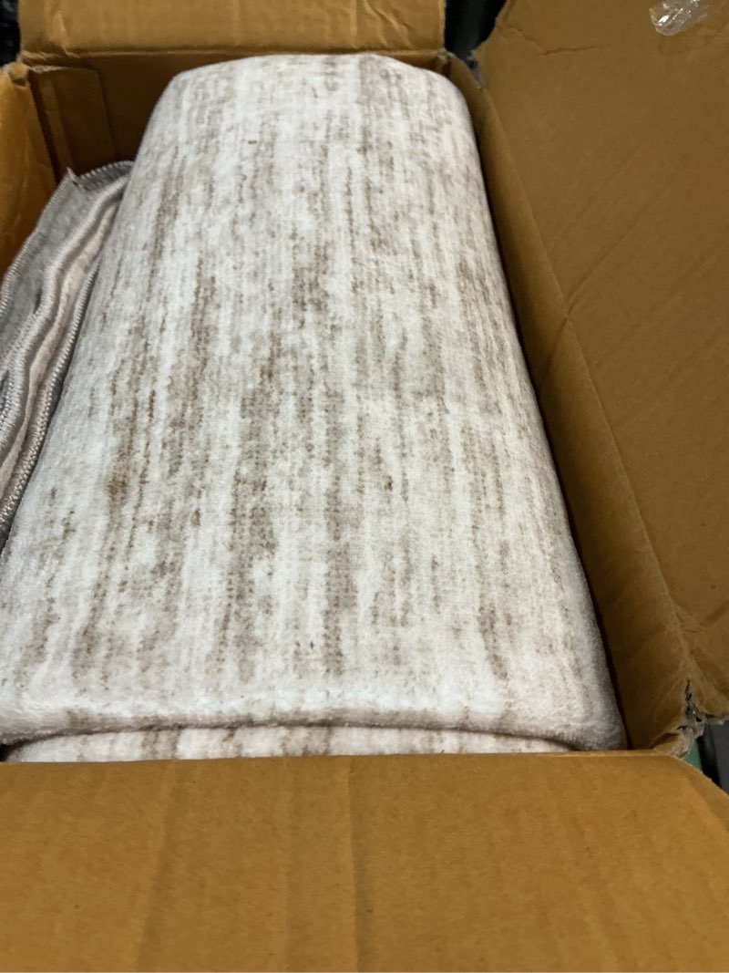 Condition photo showing Good Condition for valenrug washable rugs 6x9 - non slip 6x9 area rugs for living room, stain resistant area rugs for bedroom, foldable machine washable area rug(6'x9', brown) 09-brown 6' x 9' (rectangular)