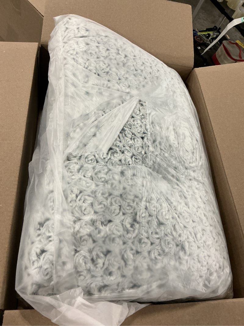 Condition photo showing Good Condition for ksiia washable dog bed deluxe plush dog crate beds comfy kennel pad anti-slip pet sleeping mat for large, jumbo, medium, small dogs breeds, 29" x 21", gray grey 29.0"l x 21.0"w x 3.0"th