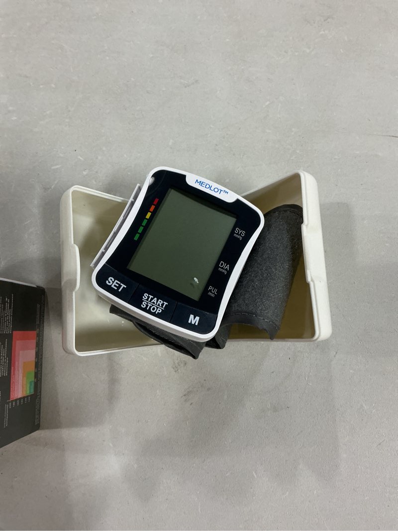 Condition photo showing Good Condition for lotfancy wrist blood pressure monitor for home use with voice broadcast, blood pressure machine adjustable wrist cuff 5.3"-8.5", automatic bp cuff 120 readings 2 user, large lcd display, carrying case