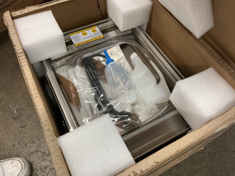 Condition photo showing New/Like New for VEVOR Chamber Vacuum Sealer, DZ-260A 6.5 cbm/h Pump Rate, Excellent Sealing Effect with Automatic Control, 110V/60Hz Professional Foods Packaging Machine Used for Fresh Meats (260W)