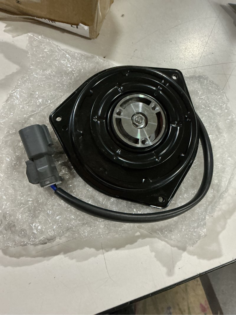 Condition photo showing As Is for radiator fan motor for honda cr-v 2003-2011 quiet engine cooling fan motor no.38616p3g003 1 pc
