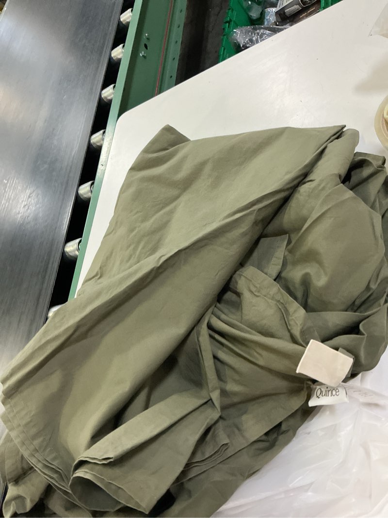 Condition photo showing Good Condition for european linen sheet set solid: willowleaf size: full 