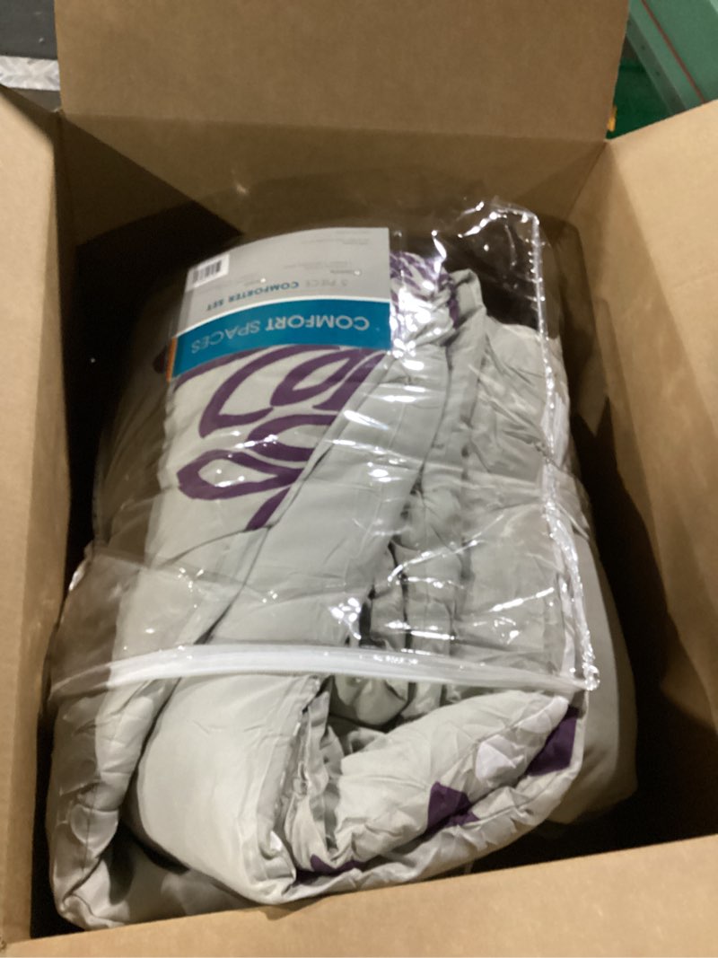 Condition photo showing Good Condition for Comfort Spaces Enya Comforter Set-Modern Floral Design All Season Down Alternative Bedding, Matching Shams, Bedskirt, Decorative Pillows, Queen (90"x90"), Purple Purple Queen (90 in x 90 in)