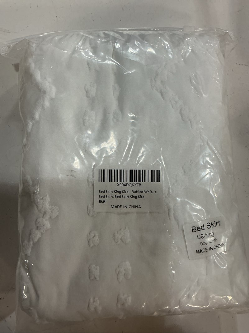 Condition photo showing New/Like New for bed skirt king size?ruffled white bed skirt with split corners?king bed skirt 12 inch drop, boho tufted shabby chic king size bed skirt, bed skirt king size boho-white 12''king