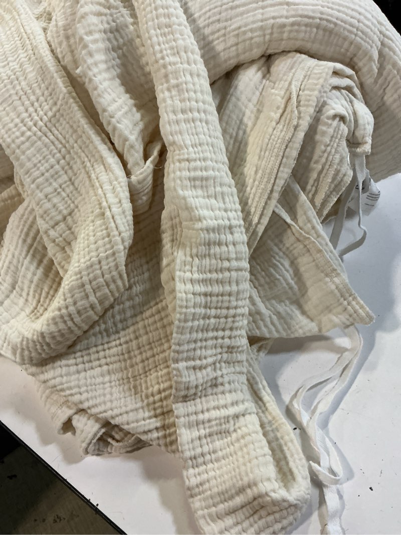 Condition photo showing Good Condition for quince organic cotton gauze duvet cover sety king/cal king undyed