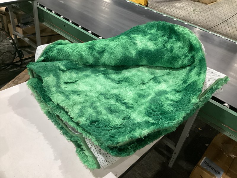 Condition photo showing Good Condition for large 8x10 area rugs for living room, tie-dyed green soft shag rug for bedroom, non-slip ultra fluffy rug, modern plush carpet for girls boys kids room dorm, fuzzy rug for home decor aesthetic tie-dyed green 8' x 10' (rectangular)