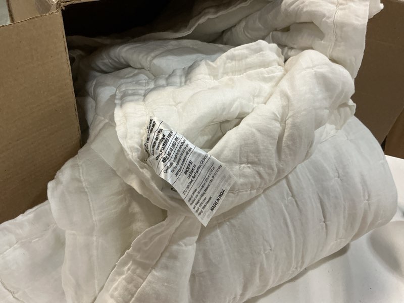 Condition photo showing As Is for european linen dream quilt, twin, white