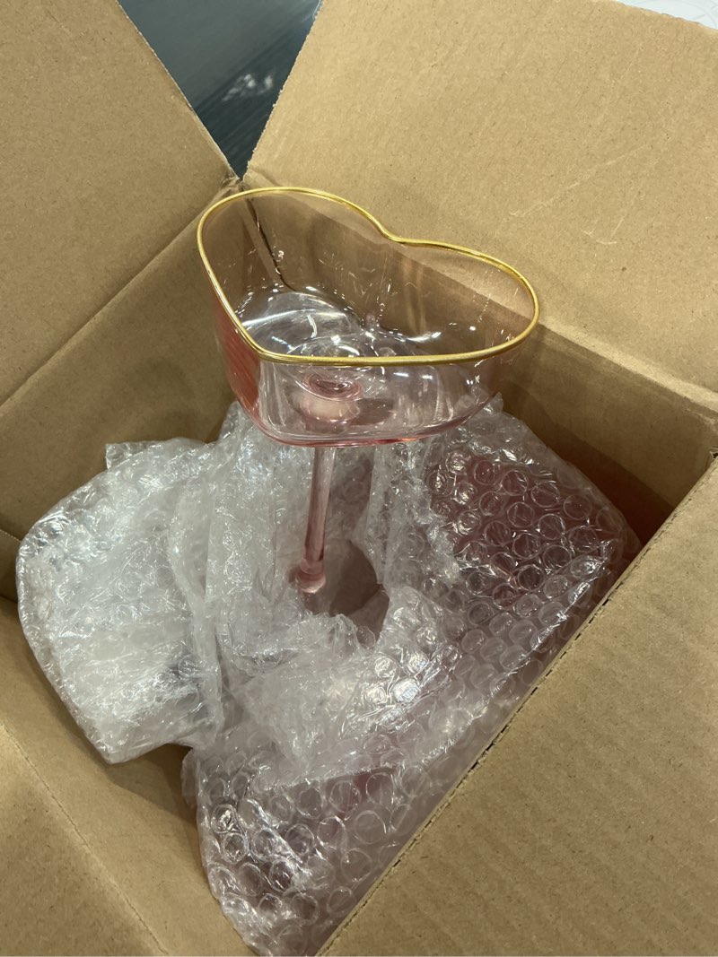 Condition photo showing Good Condition for 4 Pcs Heart Shaped Coupe Glasses - Martini Glasses with Golden Rim - 8 oz Coupe Glasses Cocktail Glassware Set for Wedding, Mothers Day, Birthdays, Anniversary (Red and Pink) Red and Pink 4 Pcs
