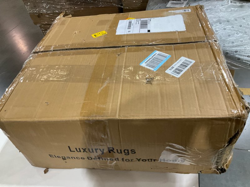 Condition photo showing Good Condition for rug