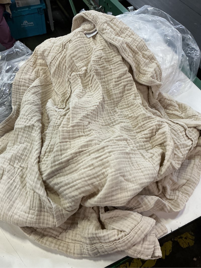 Condition photo showing Good Condition for soft layered turkish cotton robe, m, birch