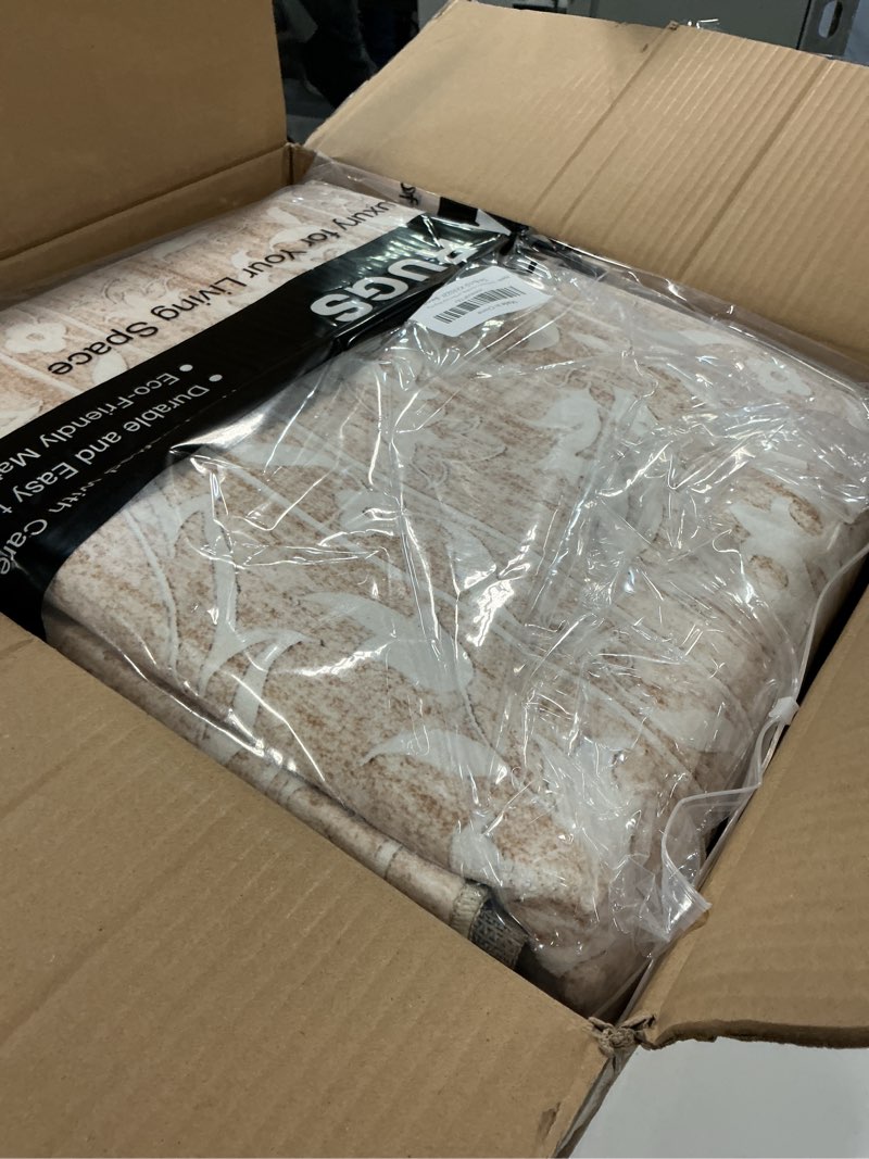 Condition photo showing Good Condition for 8x10 Area Rugs for Living Room, Stain Resistant Washable Rugs for Dining Room, Kitchen, Floral Vintage Non-Slip Thin Large Beige Rug Beige 8' x 10' (Rectangular)