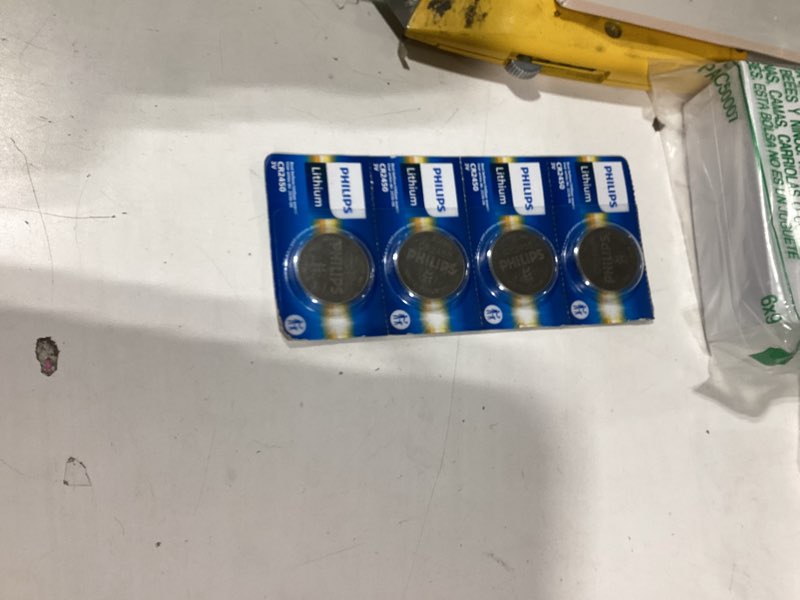 Condition photo showing New/Like New for philips cr2450 battery, [5-pack] cr2450 3v lithium coin cell batteries, long-lasting 2450 batteries, 10-year shelf life, cr 2450 battery for car key fob, medical devices, myq battery, remote controls. 2450 - 5-pack