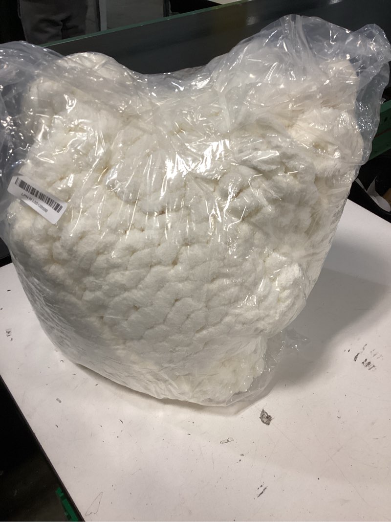 Condition photo showing As Is for WESHIONGOO Chunky Knit Throw Blanket 50"×60" Knitted Throw Blankets for Couch Bed Fluffy Soft Blanket with Jumbo Chenille Yarn Thick 100% Handmade (Cream White) Cream White 50"×60"(Large Size Throw?