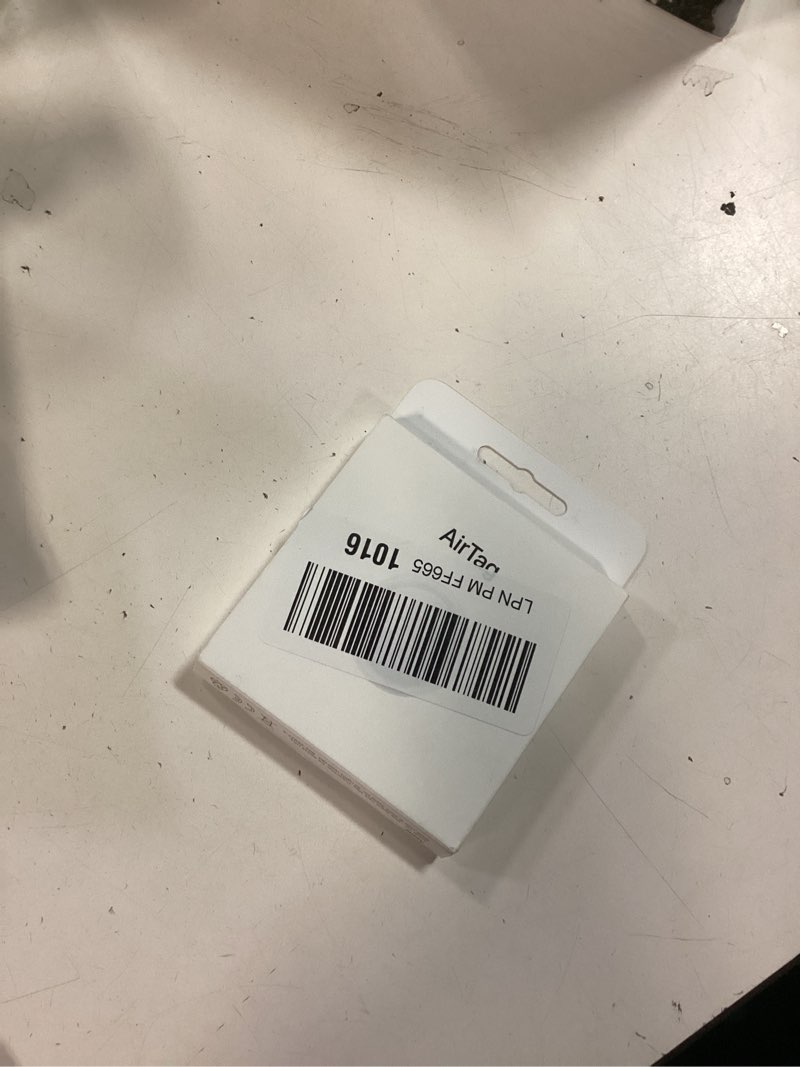 Condition photo showing New/Like New for Apple AirTag (1st Generation). Keep Track of and find Your Keys, Wallet, Luggage, Backpack, and More. Simple one-tap Set up with iPhone or iPad, Bluetooth Single
