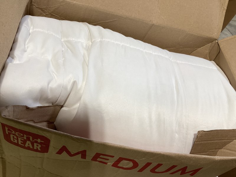 Condition photo showing Good Condition for hotel grand luxury white goose feather down fiber comforter king size, 100% cotton all season duvet insert king, fluffy medium warmth bedding comforter with 8 corner loops, white 106x90 inch all season king