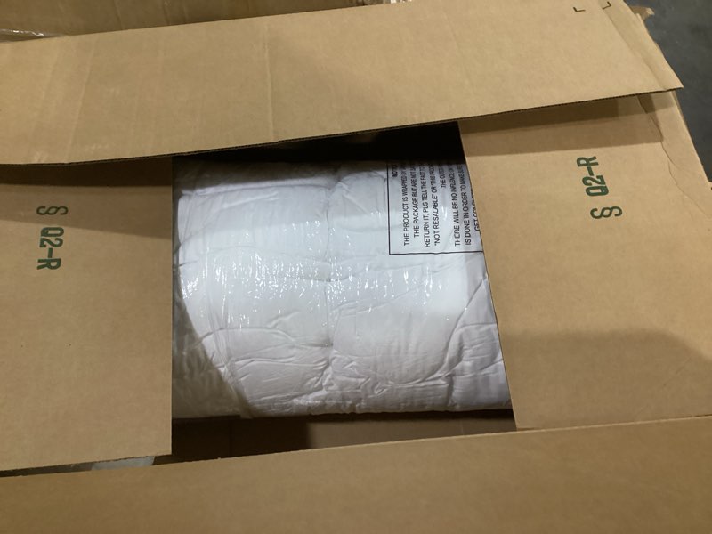 Condition photo showing Good Condition for ELEMUSE King Mattress Topper for Back Pain, Extra Thick Mattress Pad Cover, Plush Soft Pillowtop with Elastic Deep Pocket, Overfilled Down Alternative Filling White King Mattress Topper