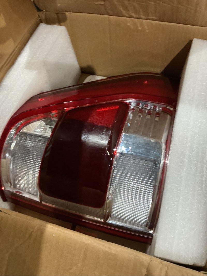 Condition photo showing Good Condition for led tail light lamp assy w/blind spot function left side for ford f150 2021-2023led