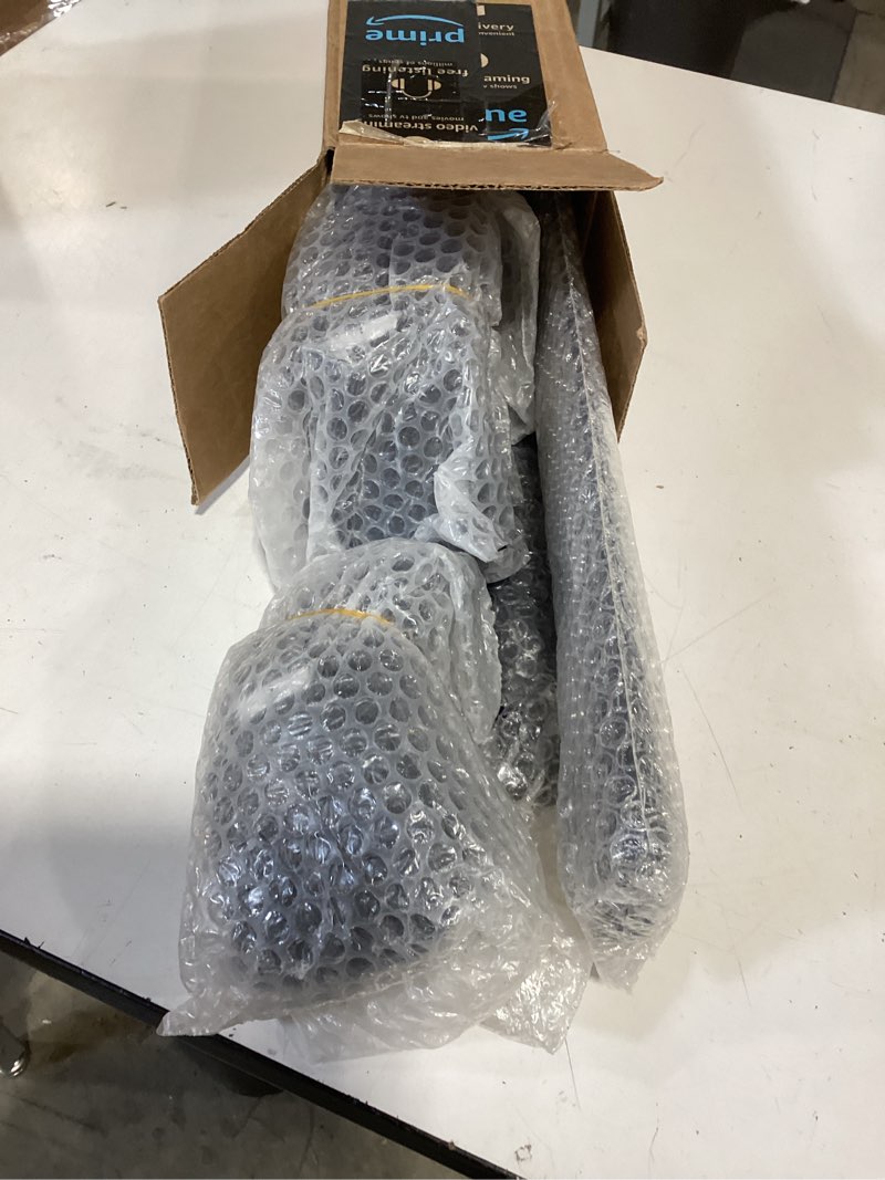 Condition photo showing Good Condition for tuyoung 300lbs roof rack cross bars compatible with volvo xc60 xc-60 2018-2026, lockable heavy duty anti-theft aluminum roof rails crossbars rooftop accessories luggage racks carrier black compatible with volvo xc60 2018-2026